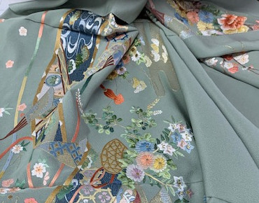 ベトナム高級手縫い仕立て着物の33年 KIMONO E JAPAN